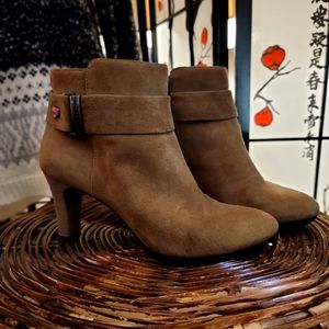 ANNE KLEIN AK7 SERNIO LEATHER FLEX ANKLE BOOTIES/SIZE 6M